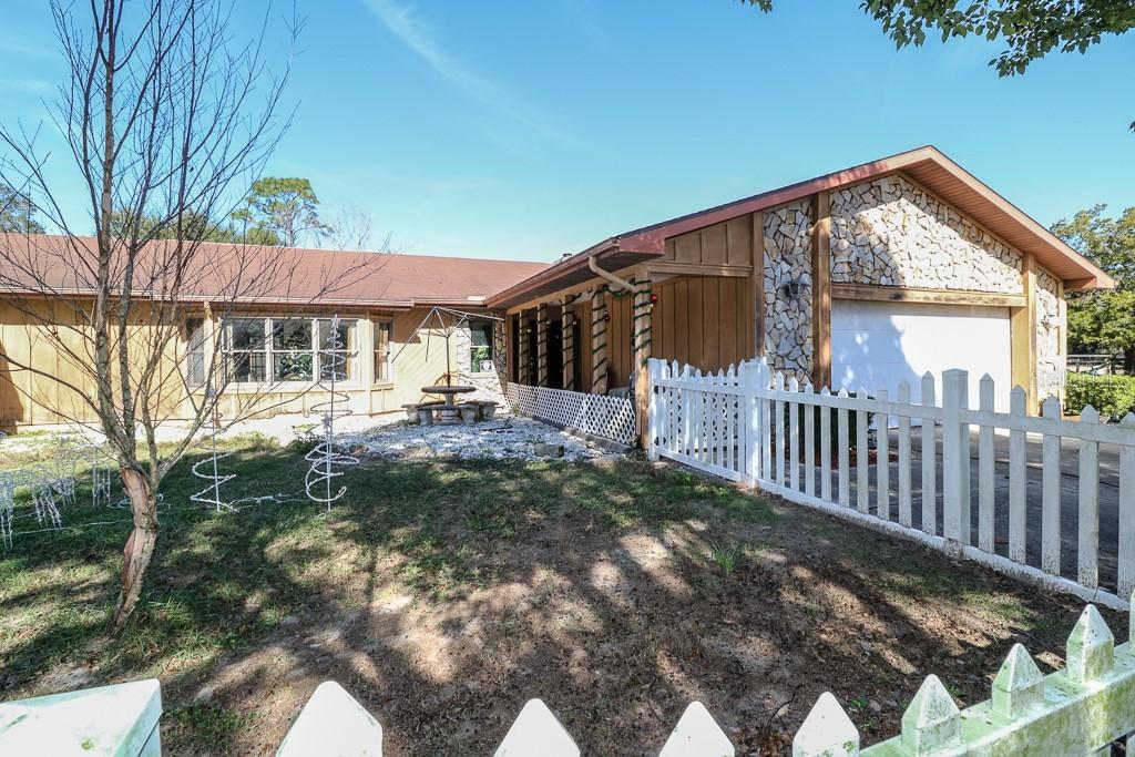 10325 Pinto Dr., Hudson, FL 34669