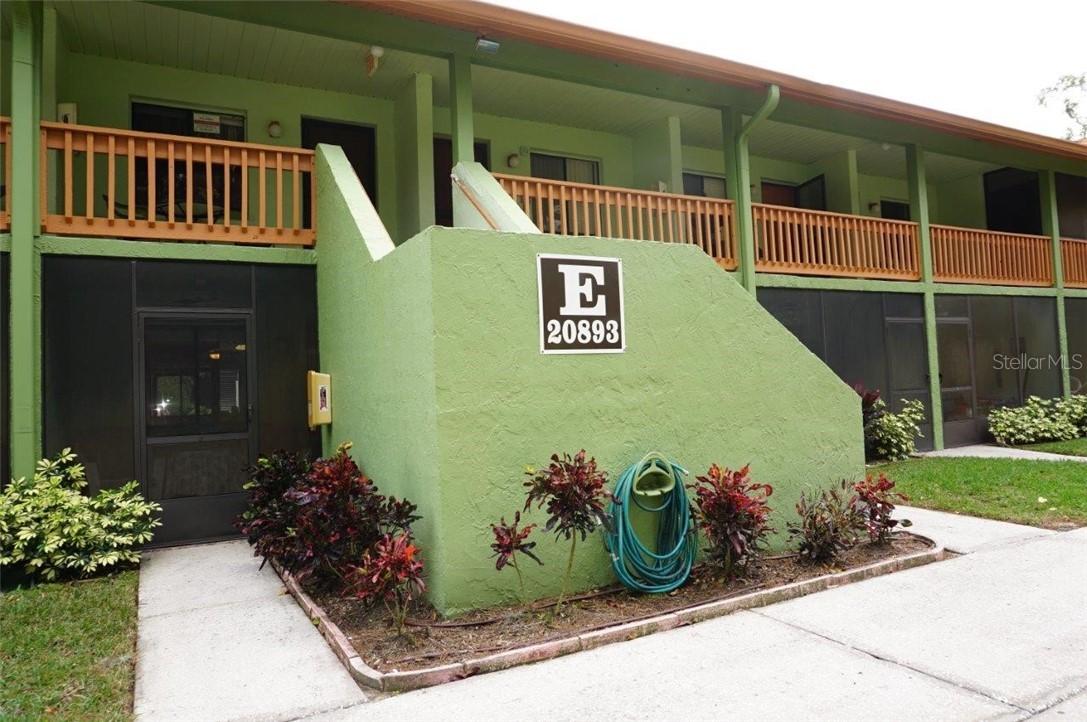 20893 Haulover Cove #E9, Lutz, FL 33558