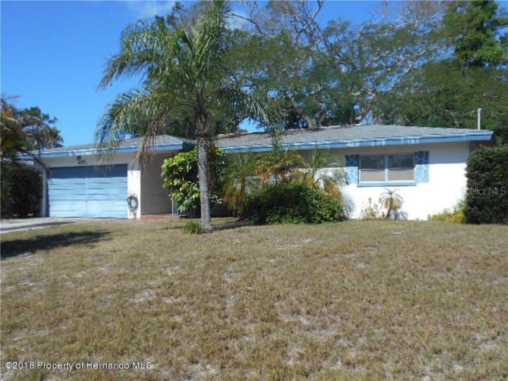 900 Fountainhead Dr., Largo, FL 33770