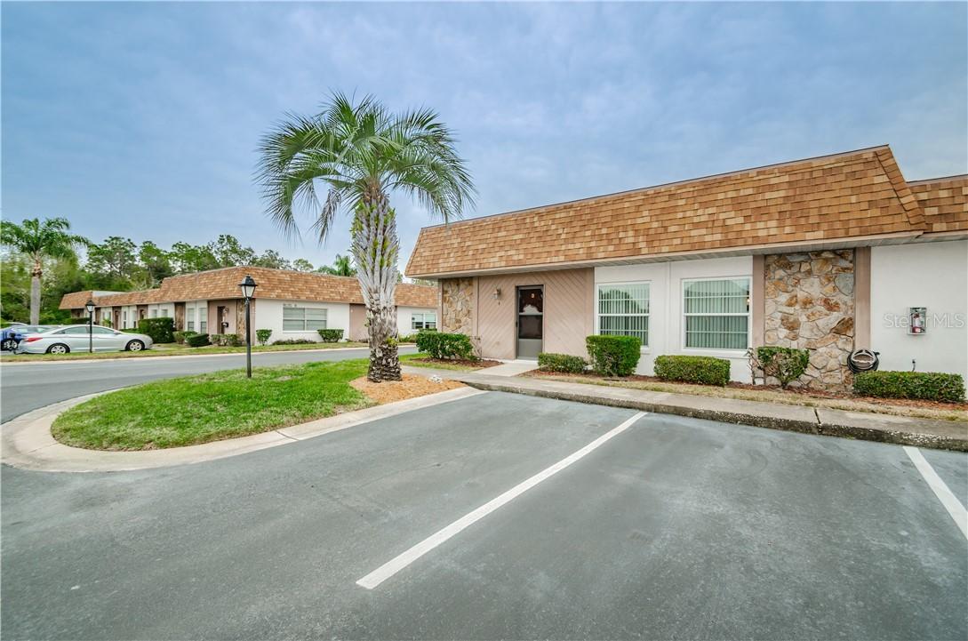 6124 Chesham Bldg #7 Dr. #4, New Port Richey, FL 34653