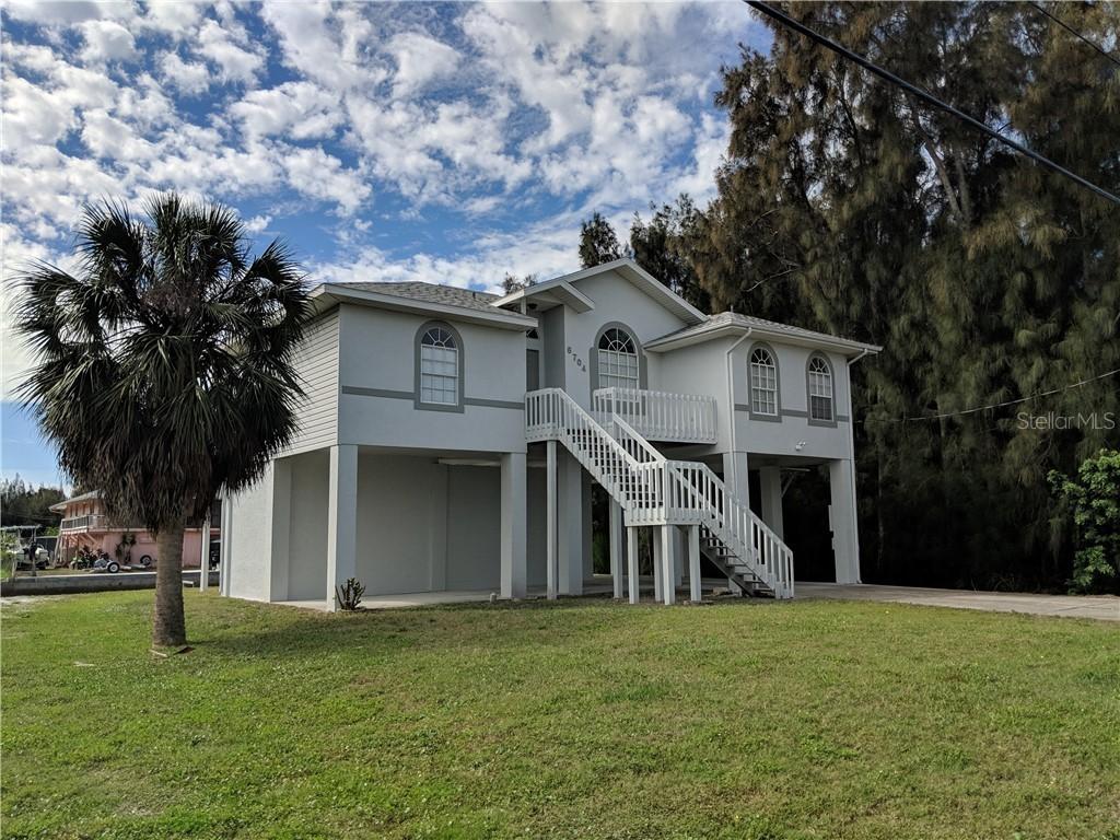 6704 Driftwood Dr., Hudson, FL 34667