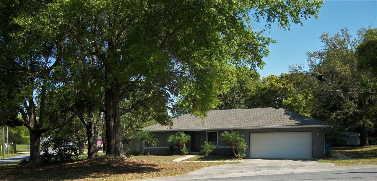 1417 Fayetteville Dr., Spring Hill, FL 34609