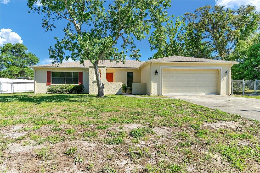 14049 White Plains St., Spring Hill, FL 34609