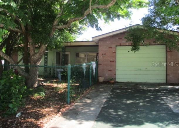 8142 Redfield Dr., Port Richey, FL 34668