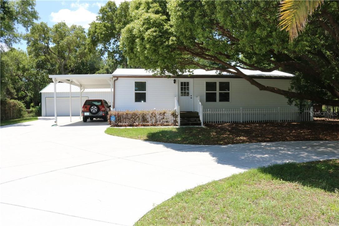 9618 Rex St., Hudson, FL 34669