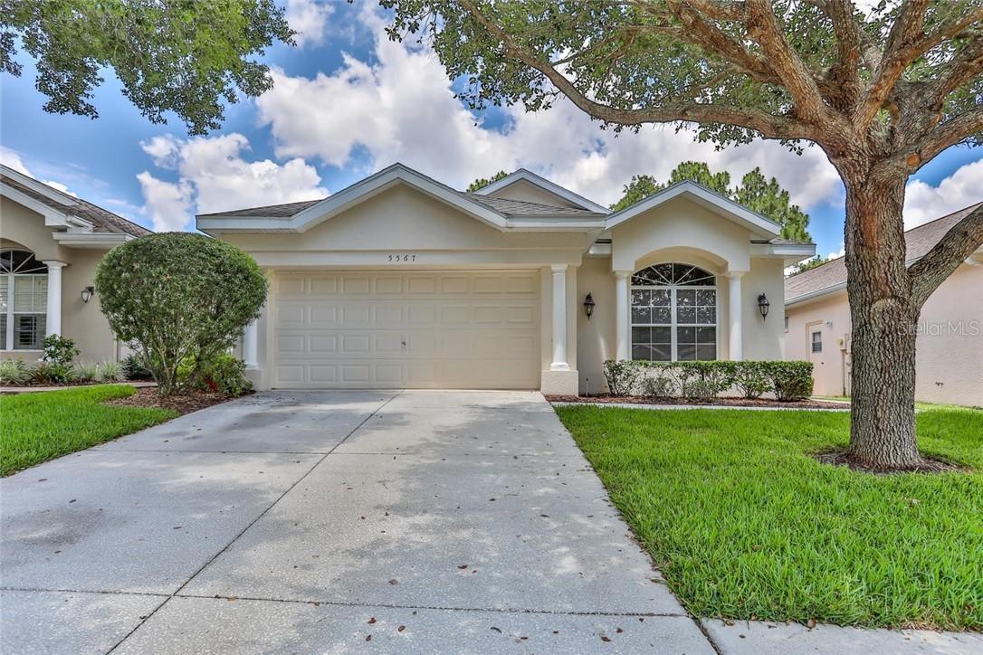 5567 Legend Hills Ln., Brooksville, FL 34609