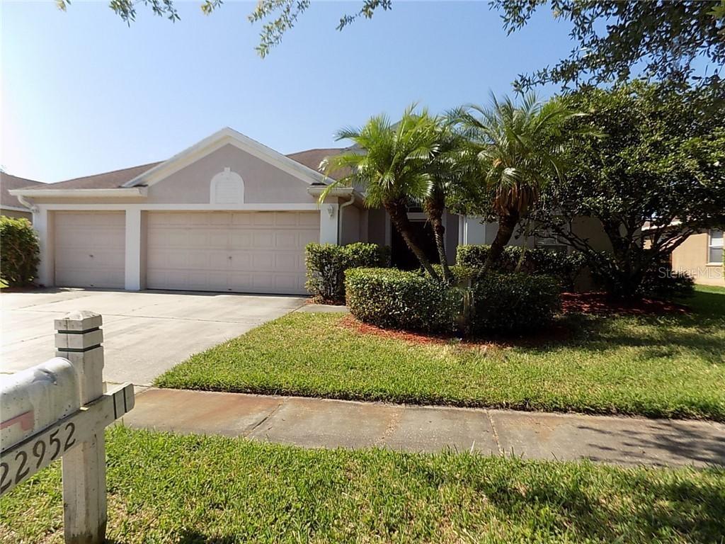 22952 Bay Cedar Dr., Land O Lakes, FL 34639