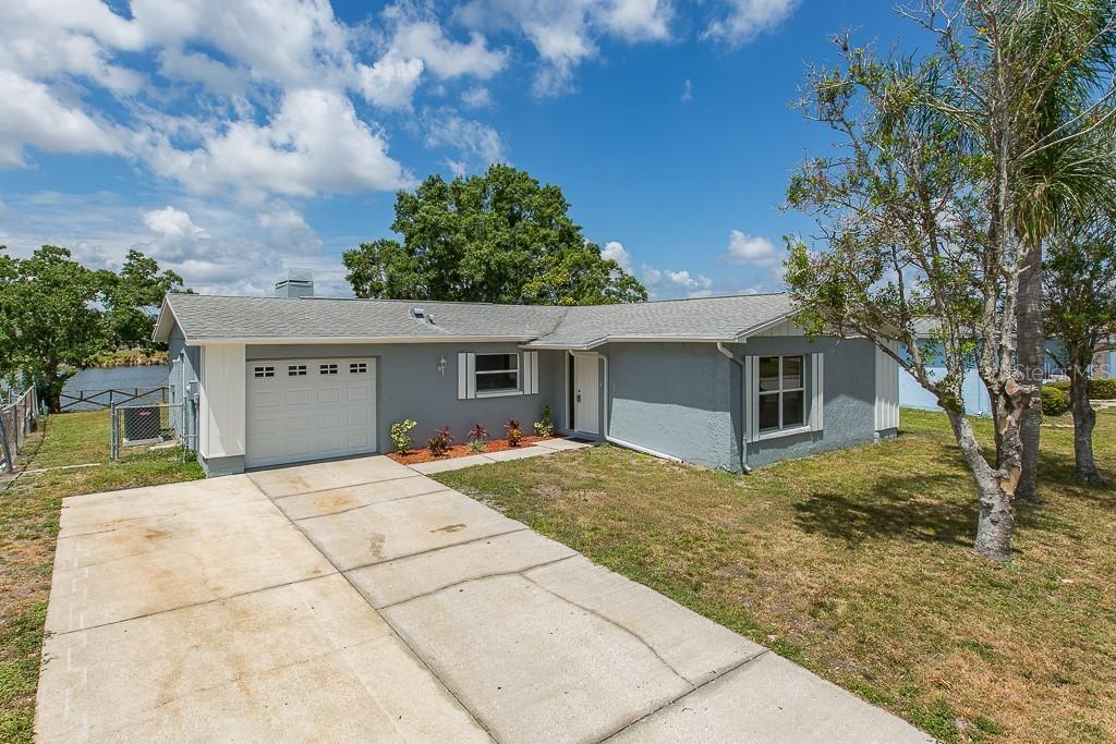 9741 Lakeside Ln., Port Richey, FL 34668