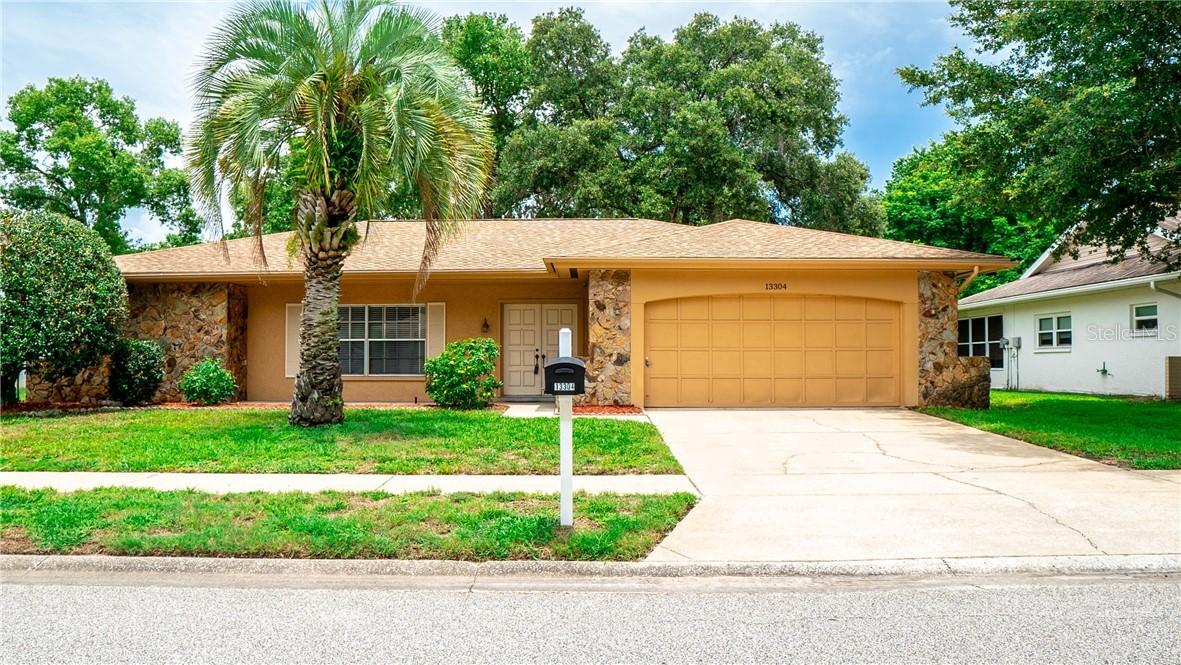 13304 Shadberry Ln., Hudson, FL 34667