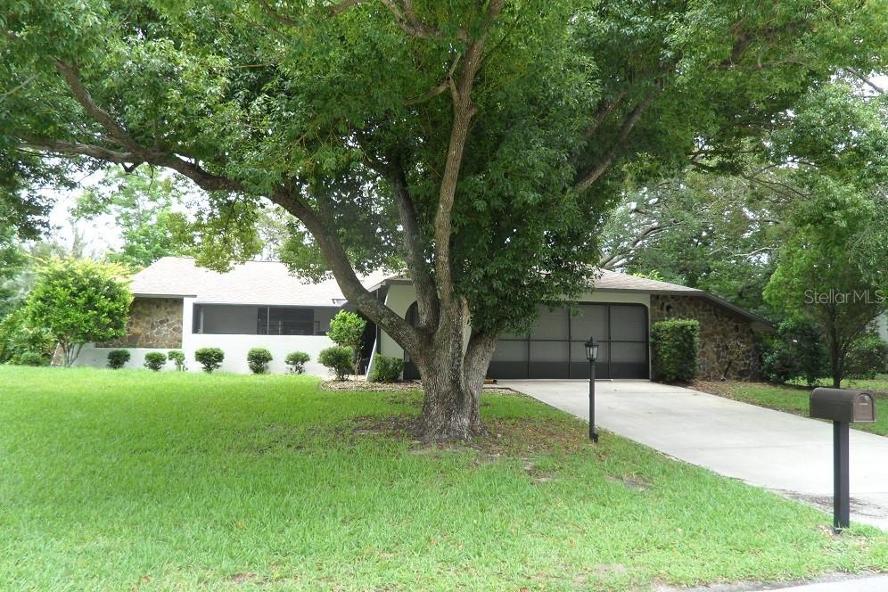 2268 Laredo Ave., Spring Hill, FL 34608