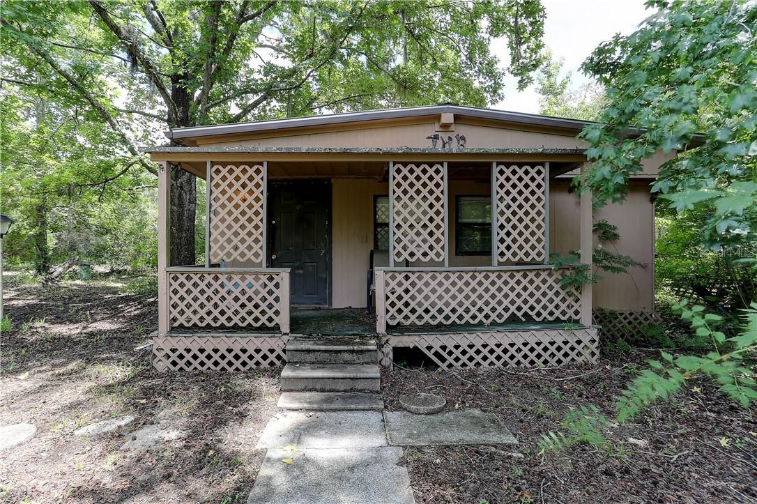 10013 Woodland Dr., Hudson, FL 34669