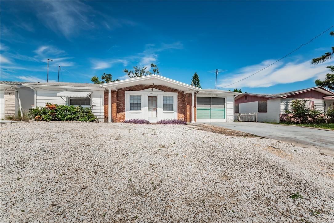 3324 Kimberly Oaks Dr., Holiday, FL 34691