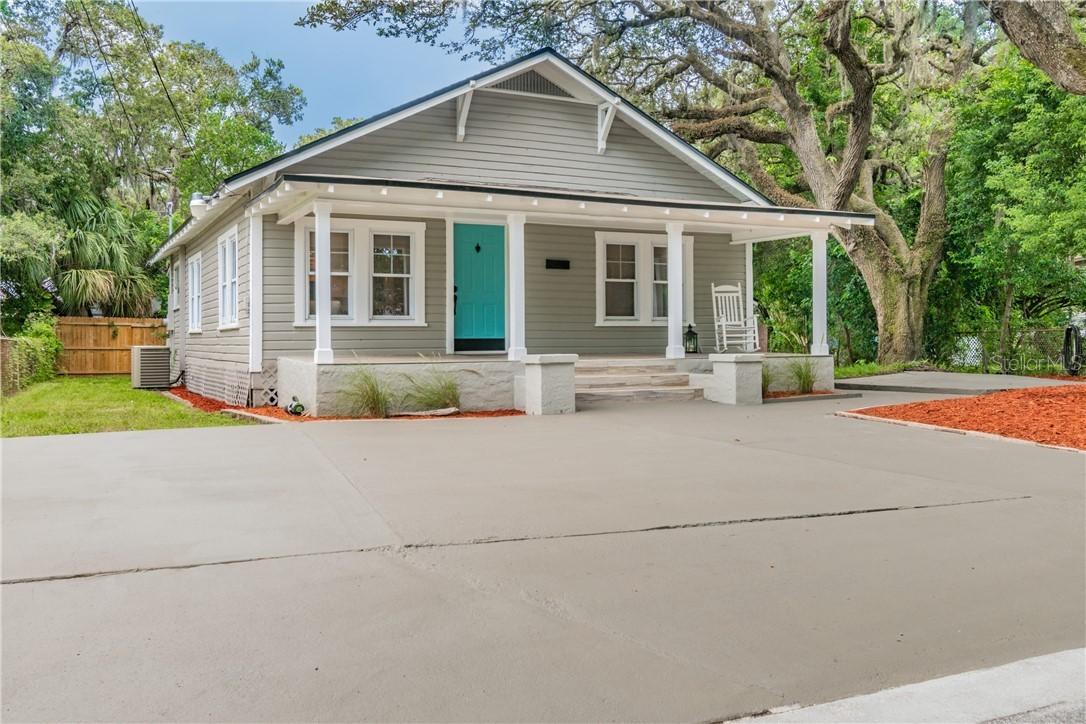 26 Acacia St., Tarpon Springs, FL 34689