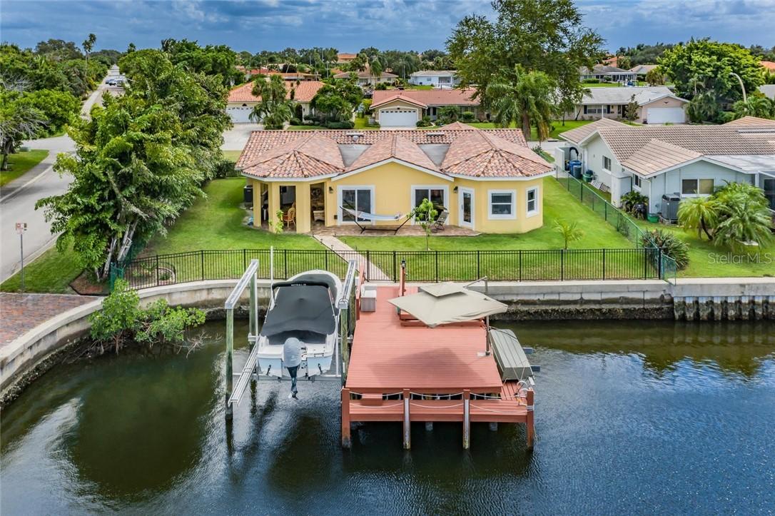 1997 Massachusetts Ave., St Petersburg, FL 33703