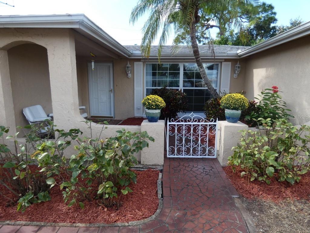 1937 Dartmouth Dr., Holiday, FL 34691