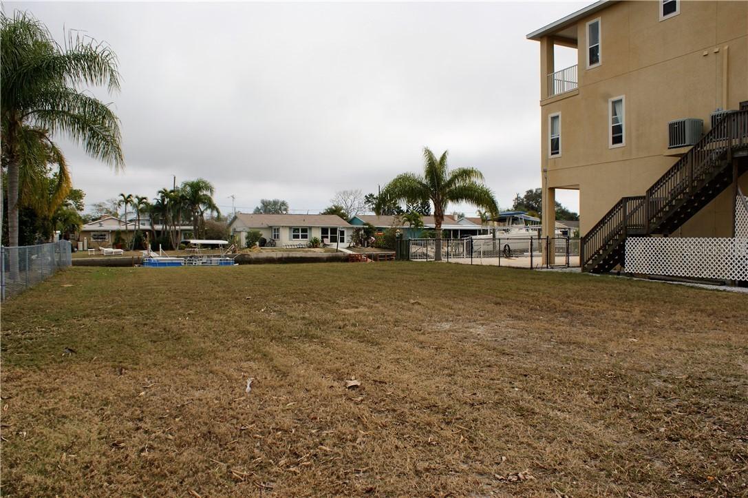 13922 Ethel Ave., Hudson, FL 34667