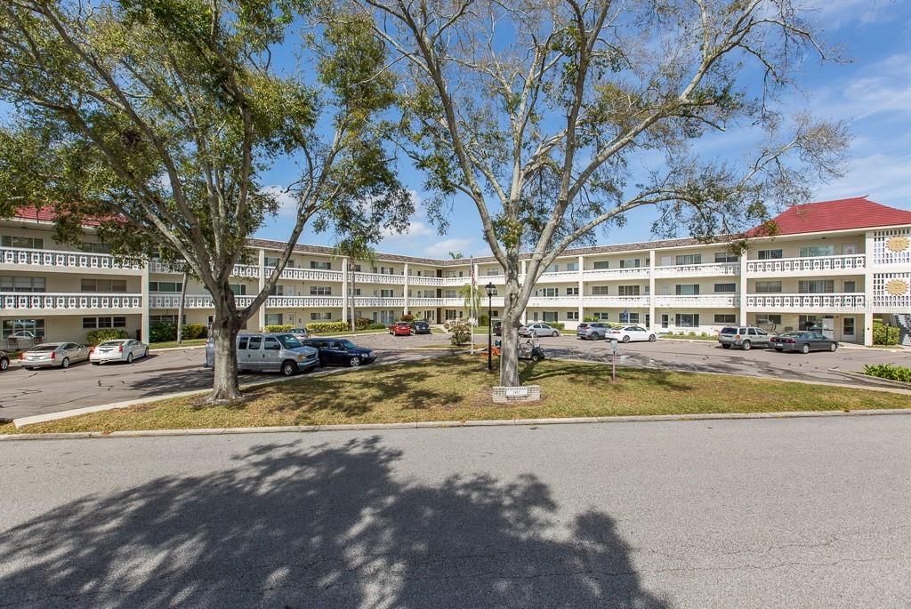 2452 Brazilia Dr. #52, Clearwater, FL 33763