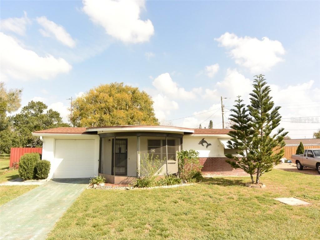 2141 Dixie Garden Loop, Holiday, FL 34690