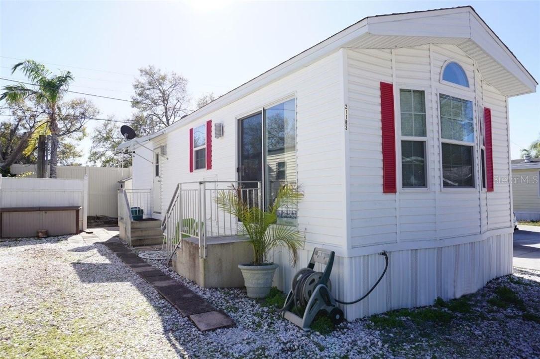21183 Lazy Days Cir., Lutz, FL 33558