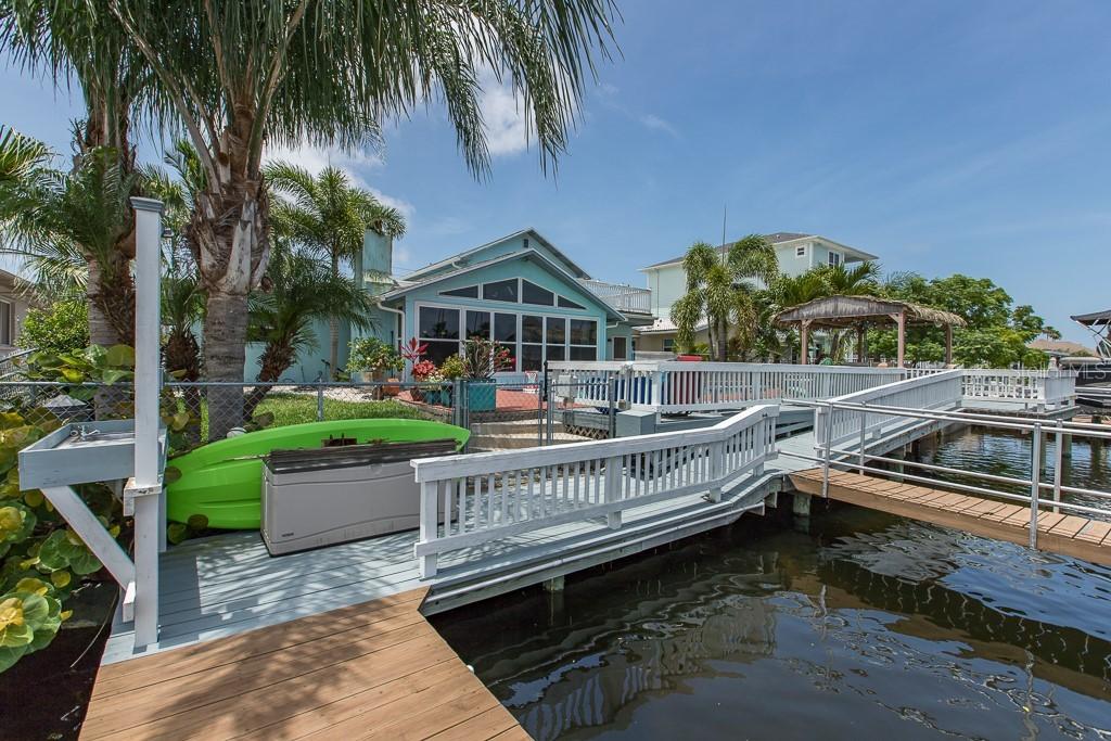 3915 Floramar Ter., New Port Richey, FL 34652