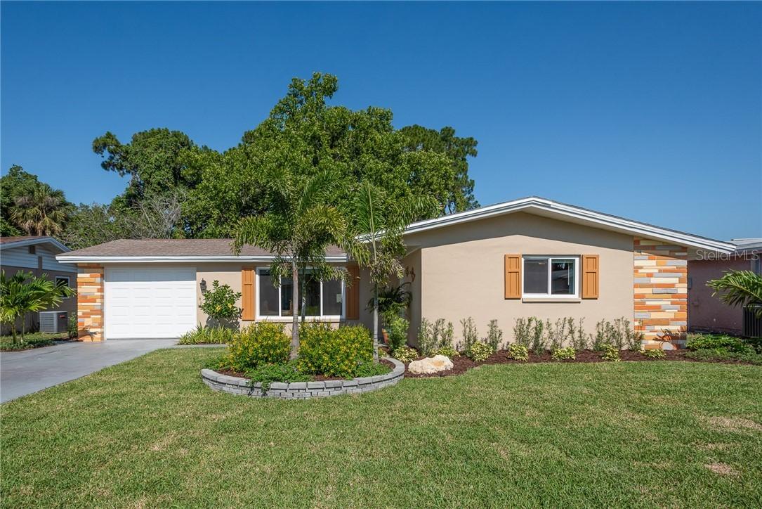 3233 Brookfield Dr., Holiday, FL 34691