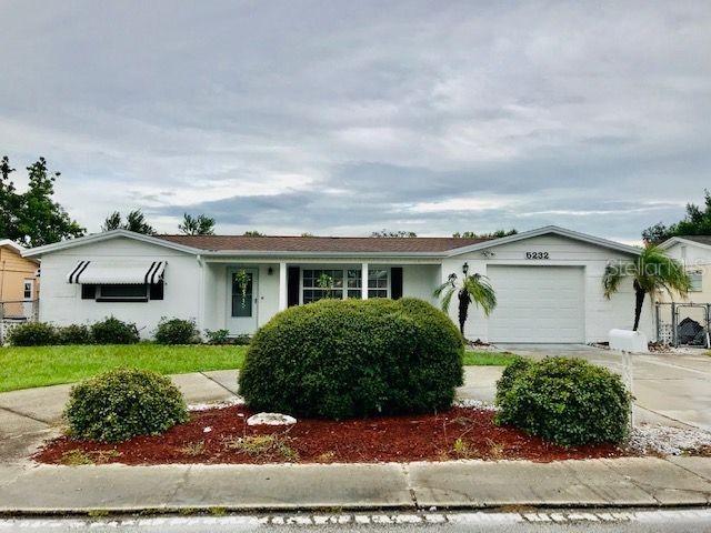 5232 Moog Rd., Holiday, FL 34690