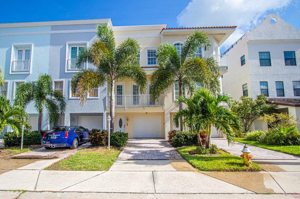 140 Brightwater Dr. #5, Clearwater, FL 33767