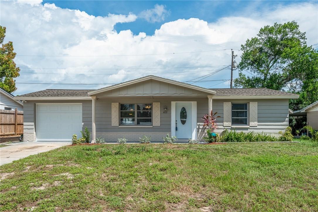 4111 Woodfield Ave., Holiday, FL 34691