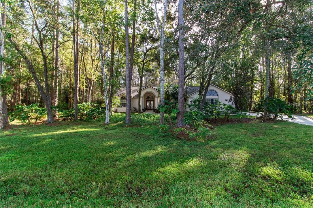 6852 Axelrod Way, Zephyrhills, FL 33544