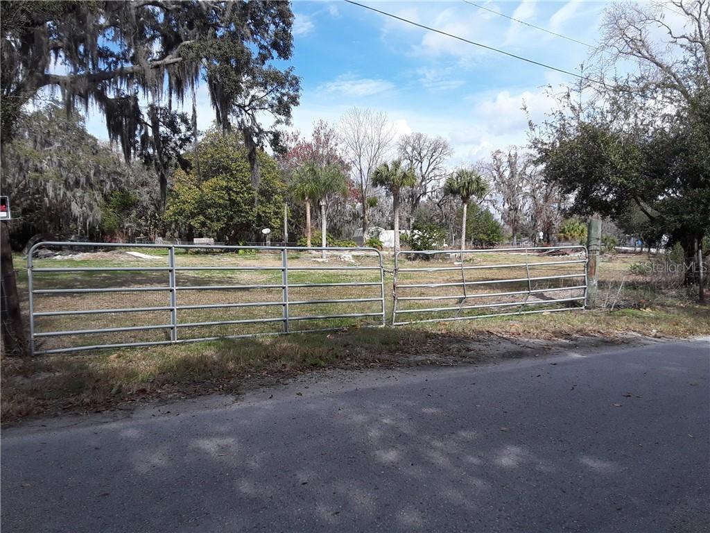 10403 Kim Ln, Hudson, FL 34669
