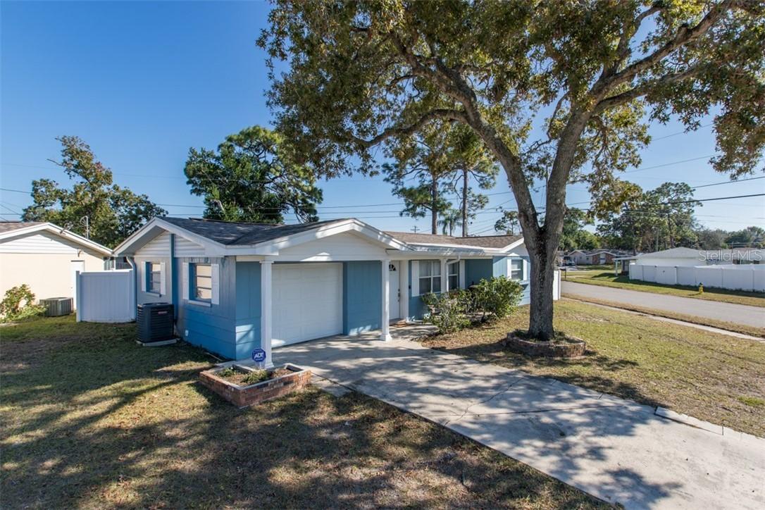 1716 Dander Dr., Holiday, FL 34690
