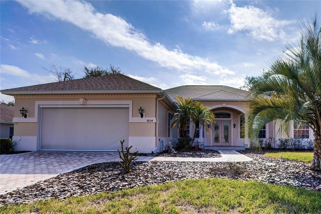 9234 Grand Cypress Dr., Weeki Wachee, FL 34613