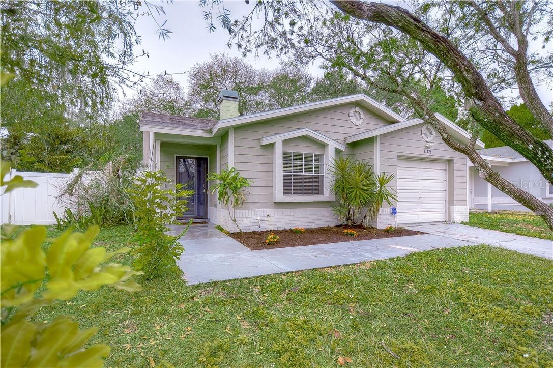 13426 Laraway Dr., Riverview, FL 33579