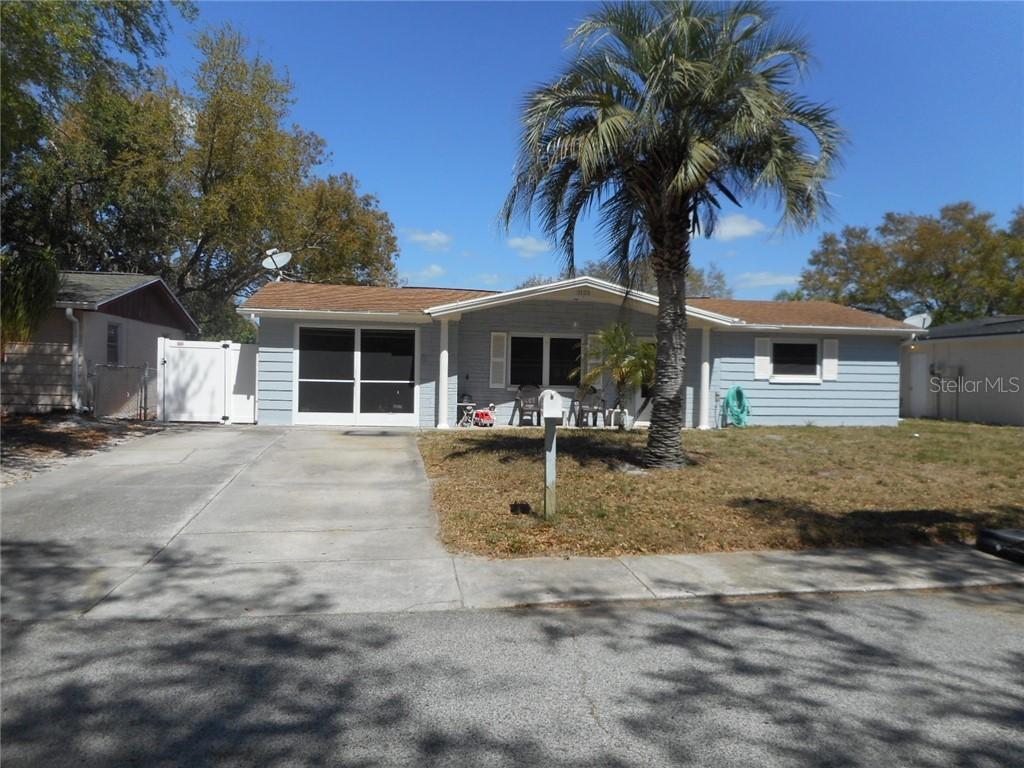 3123 Lloyd Dr., Holiday, FL 34691