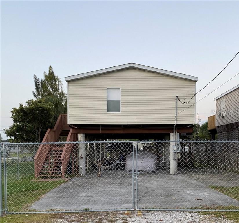 6836 Osprey Ln., Hudson, FL 34667