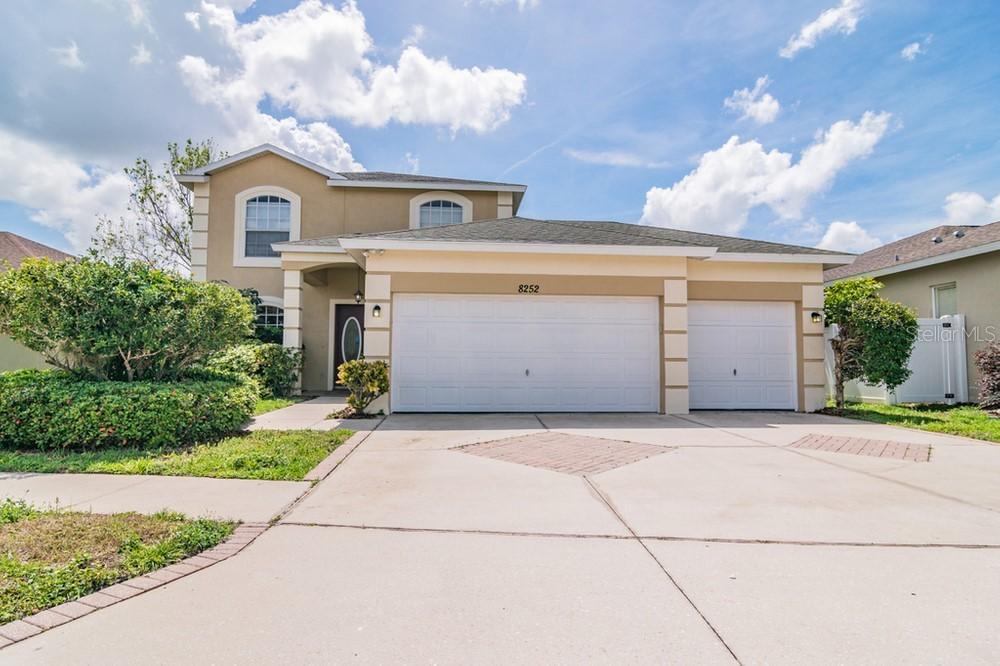 8252 Wild Oaks Way, Largo, FL 33773