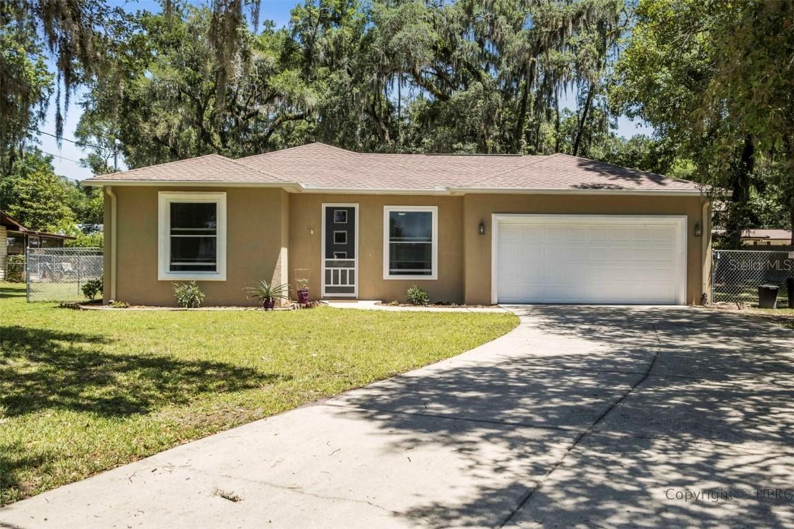 805 Roberta Ave., Brooksville, FL 34601