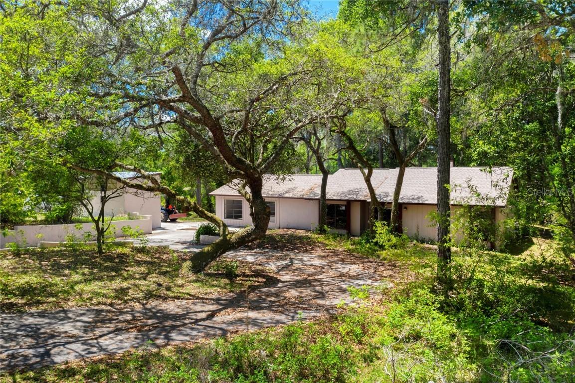 23061 Aylesboro Ct., Brooksville, FL 34602