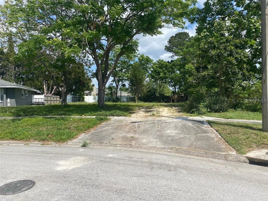16102 Pine Ridge Dr., Hudson, FL 34667