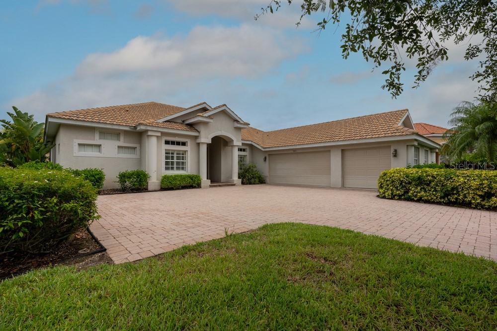 9105 Brookfield Ter., Bradenton, FL 34212