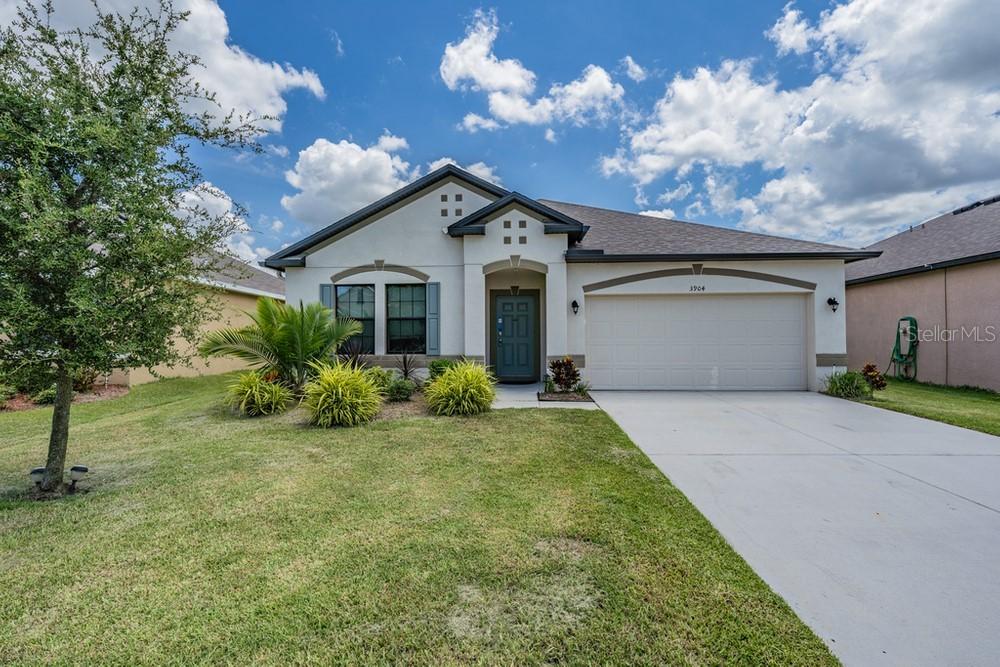 3904 Wayfarer Way, Palmetto, FL 34221