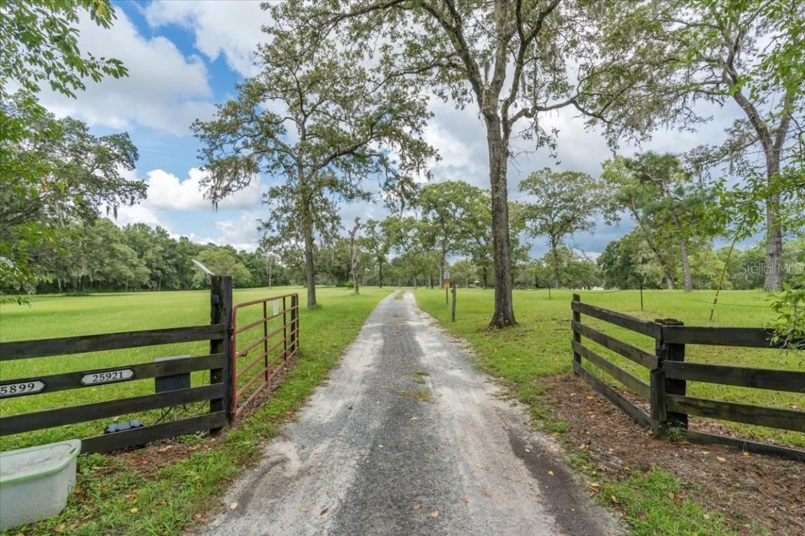 9509 Shaver Dr., Brooksville, FL 34601