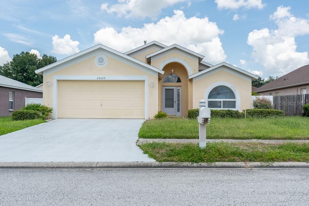 29629 Fog Hollow Dr., Zephyrhills, FL 33543