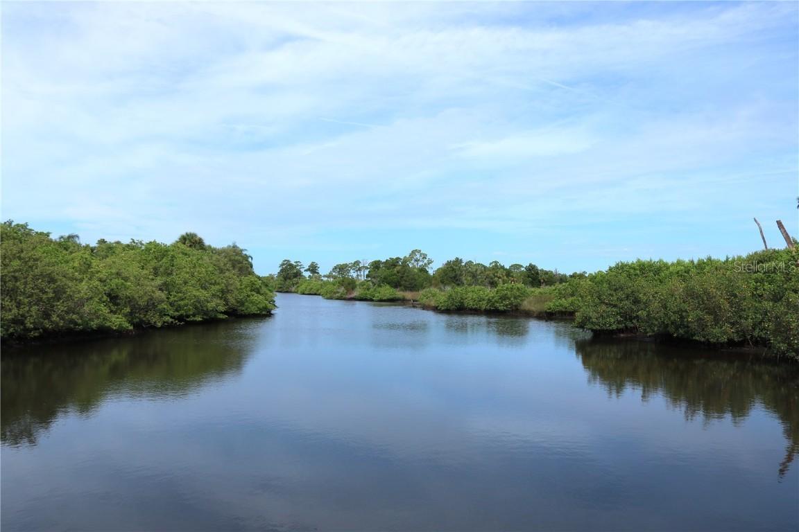 9940 Eagles Point Cir. #2, Port Richey, FL 34668