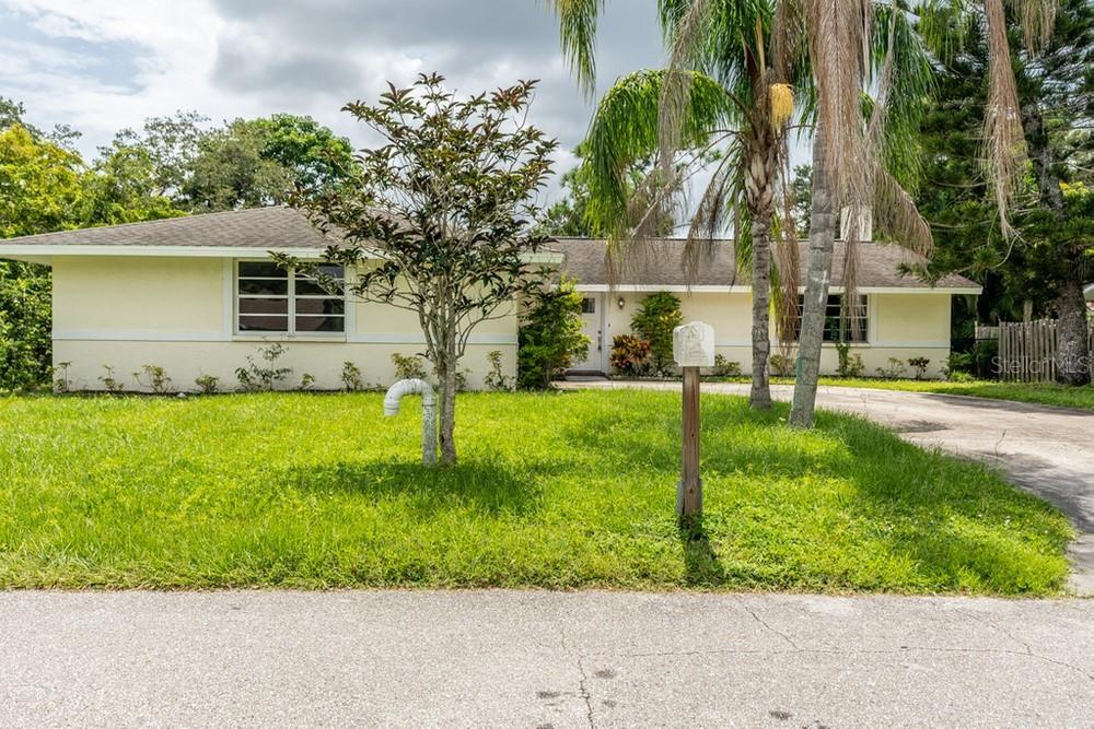2144 Oak Ter., Sarasota, FL 34231