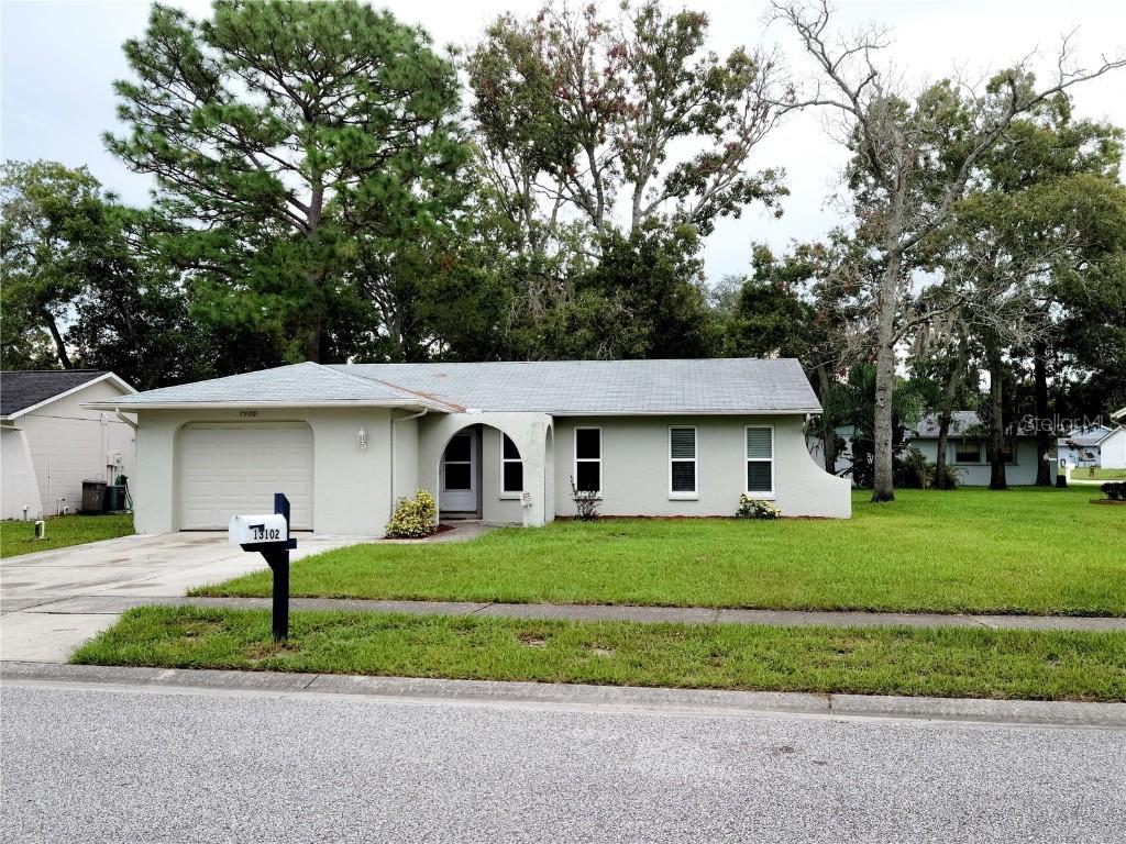 13102 Serpentine Dr., Hudson, FL 34667