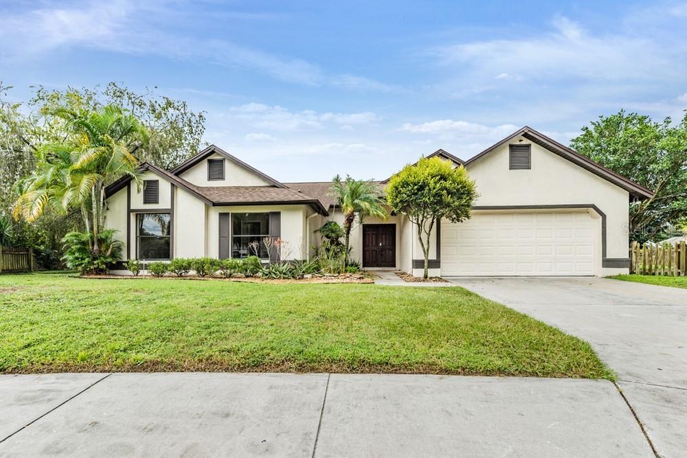 2217 Lake Bay Way, Brandon, FL 33511