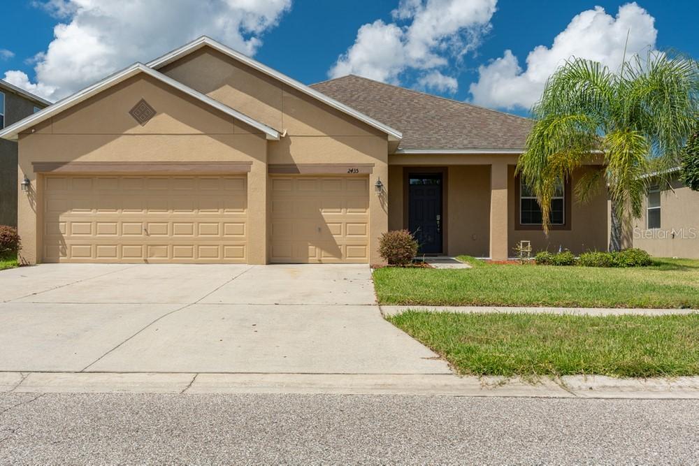 2435 Dakota Rock Dr., Ruskin, FL 33570