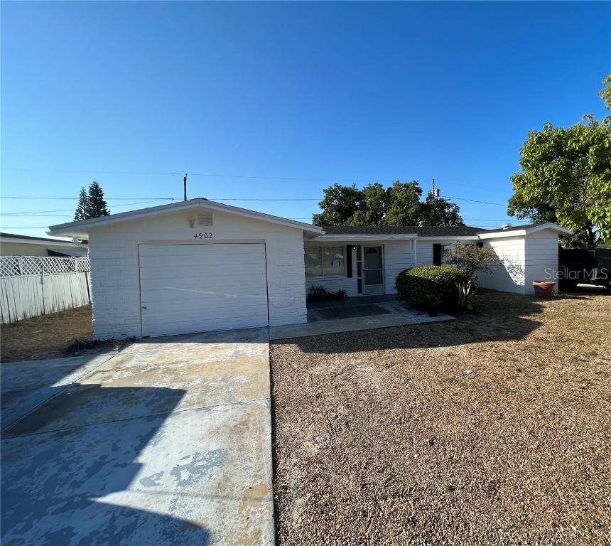 4902 Guardian Ave., Holiday, FL 34690