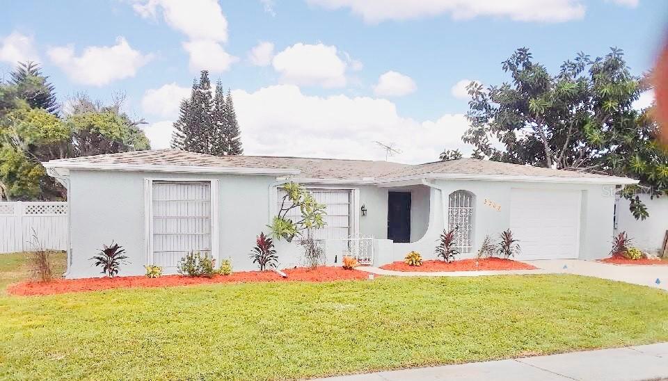 3207 Salisbury Dr., Holiday, FL 34691